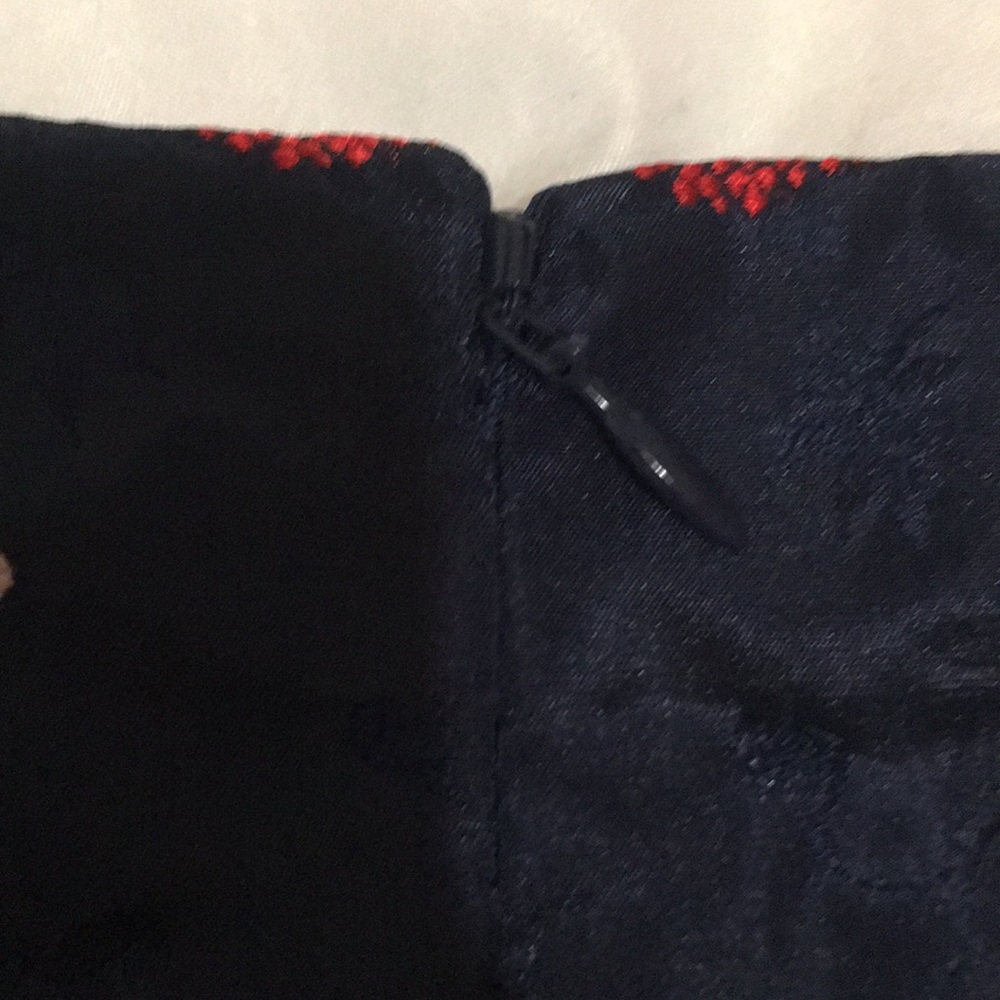 Big Bow Banana Republic Sleeveless Blouse - Picture 9 of 10